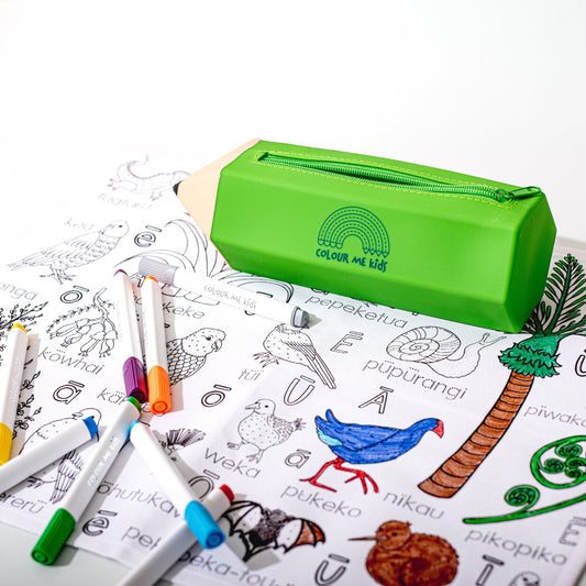 Washable, Reusable Colouring - In Solo Mat Kit 🖍️ - SOLOINTHESTARS🖍️ - Colour Me Kids