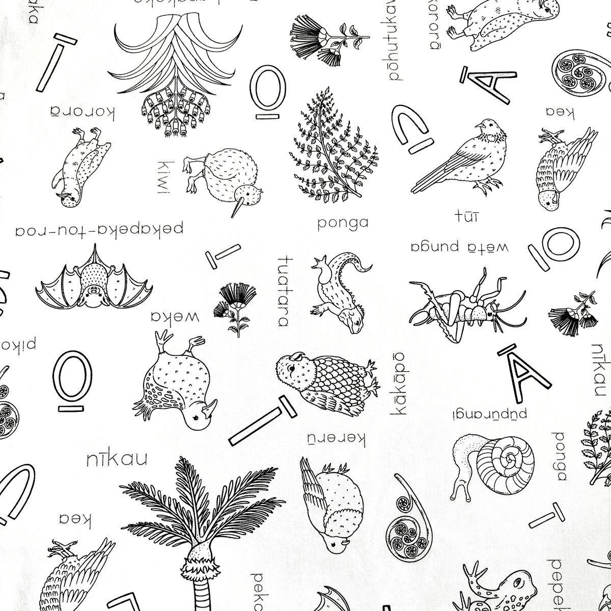 Washable, Reusable Colouring In Tablecloth Set 🖍️ - TCHOAOTENGAHERE🖍️ - Colour Me Kids