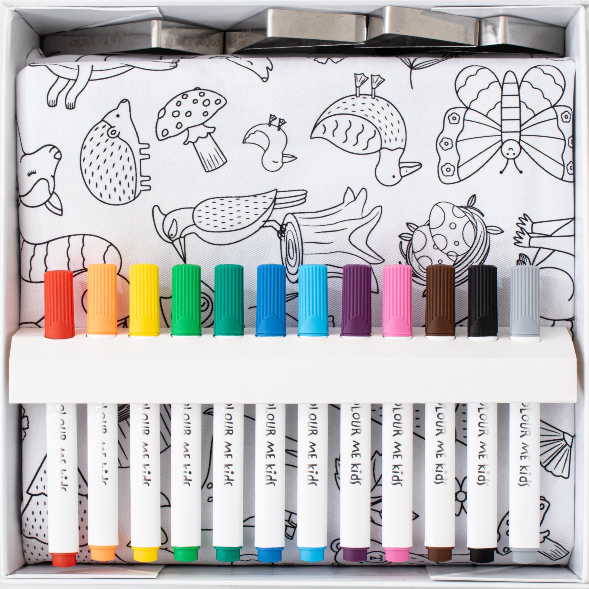 Washable, Reusable Colouring In Tablecloth Set - TCWHEELS - Colour Me Kids