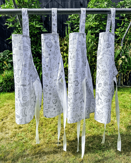 Washable, Waterproof Colouring in Apron Set - ON PRE - ORDER 🖍️ -  - Colour Me Kids